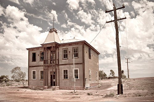 Historic view of the Cue Masonic Lodge