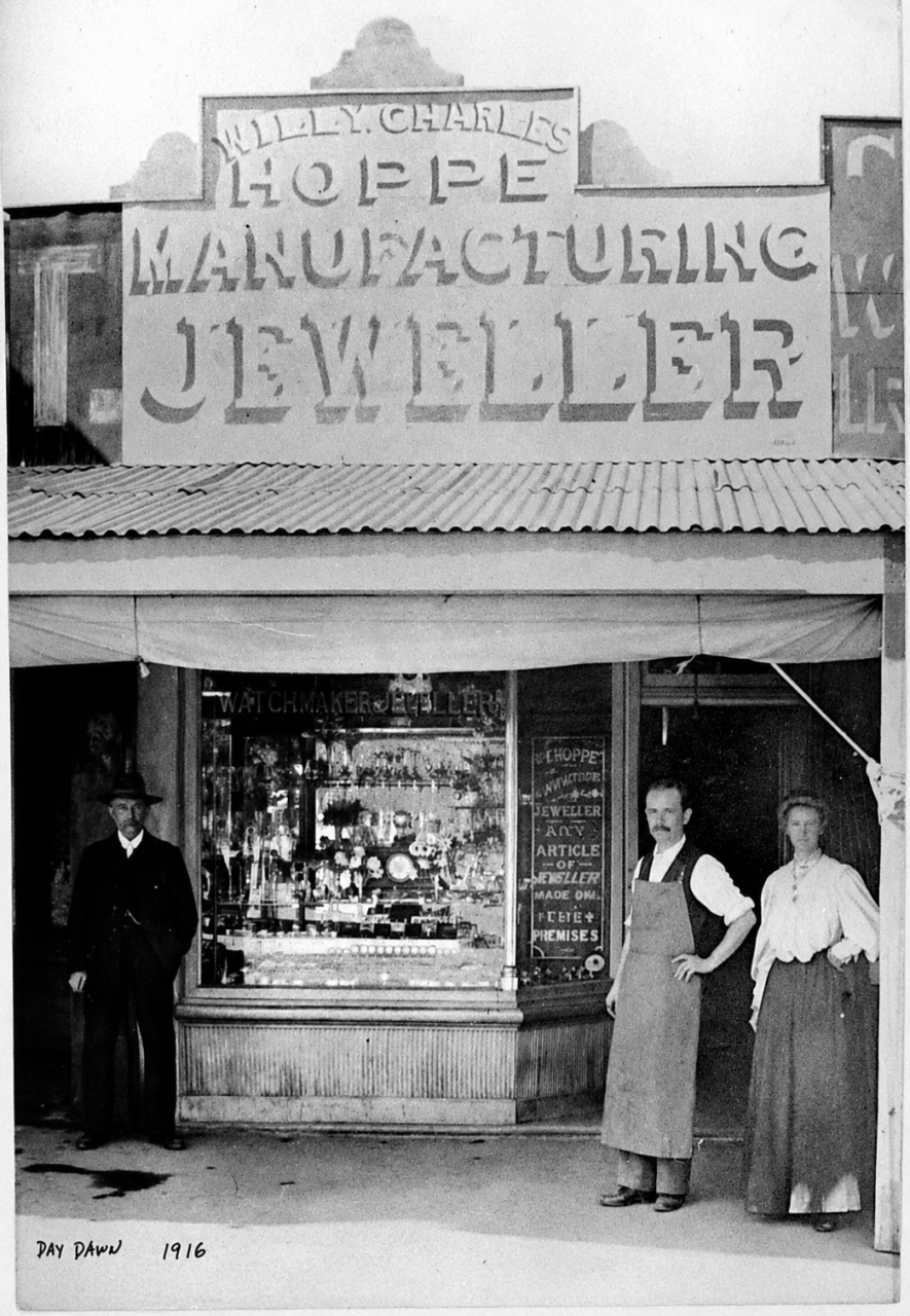 Willy Charles Hoppe Manufacturing Jeweller shop at Day Dawn in 1916